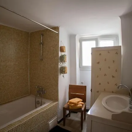 Appartement Entier En Duplex Lorgues Buitenkant foto