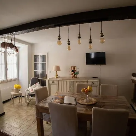 Appartement Entier En Duplex Lorgues Buitenkant foto